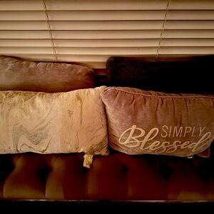 Decorative pillows
